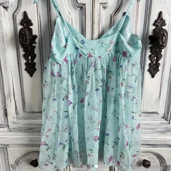 Vintage Victoria's Secret Babydoll Chemise - Picture 4 of 4